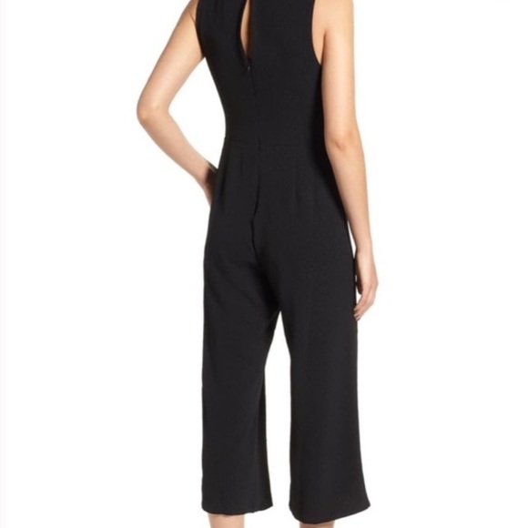 ASTR the Label Jumpsuit Black Medium Cropped Sleeveless Pockets Wide Leg - Picture 3 of 12